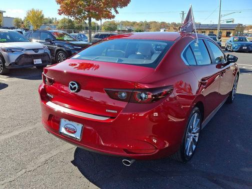 2025 Mazda Mazda3 FWD w/Preferred Package