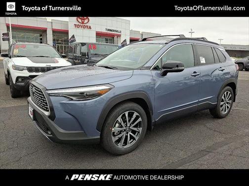2025 Toyota Corolla Cross XLE