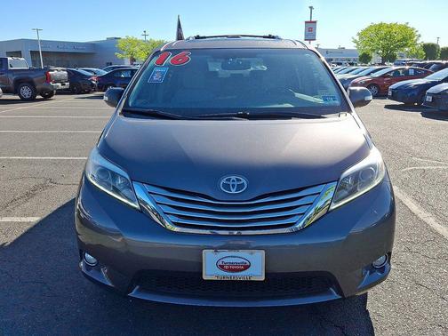 Predawn Gray Mica 2016 Toyota Sienna Limited Premium
