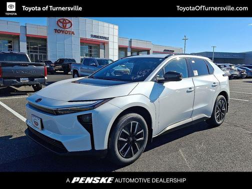 Wind Chill Pearl 2026 Toyota bZ XLE