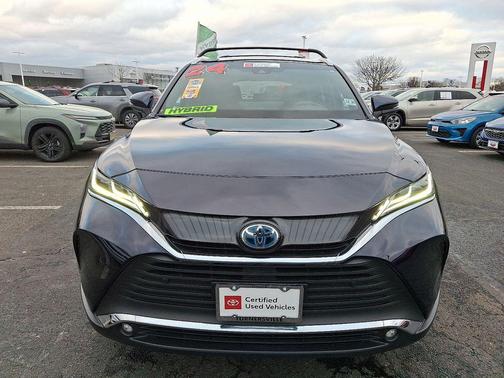 2024 Toyota Venza XLE