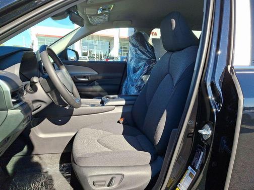 2026 Toyota Highlander LE