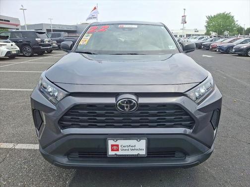 2022 Toyota RAV4 LE