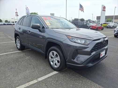 2022 Toyota RAV4 LE