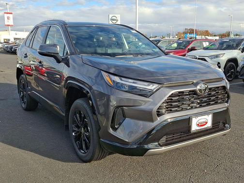 2025 Toyota RAV4 Hybrid SE