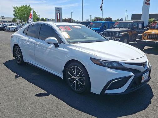 2023 Toyota Camry SE