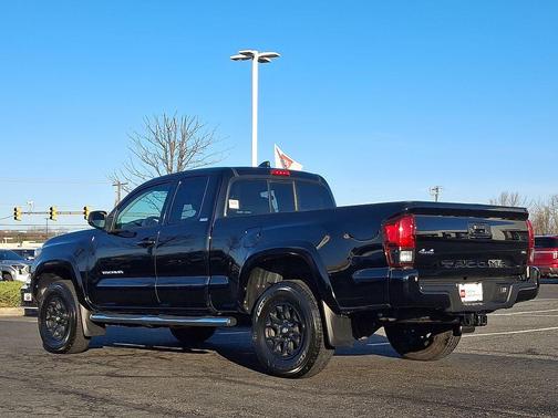 2022 Toyota Tacoma SR5