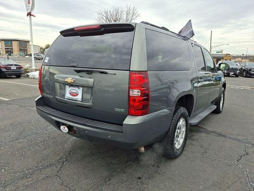 2011 Chevrolet Suburban 1500 LS
