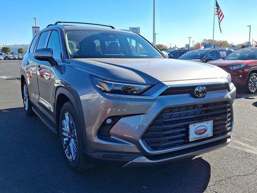 2026 Toyota Grand Highlander Platinum