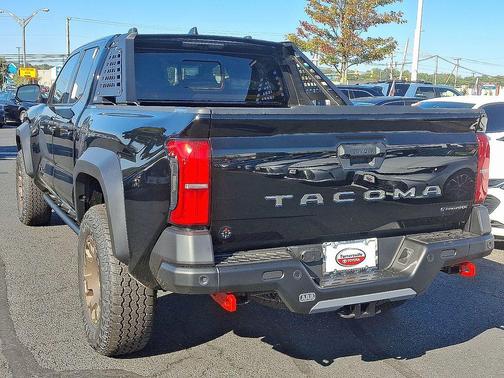 2025 Toyota Tacoma Hybrid Trailhunter