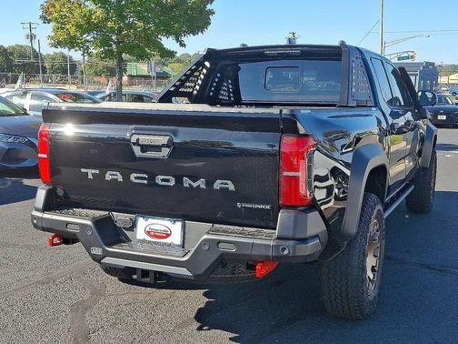 2025 Toyota Tacoma Hybrid Trailhunter