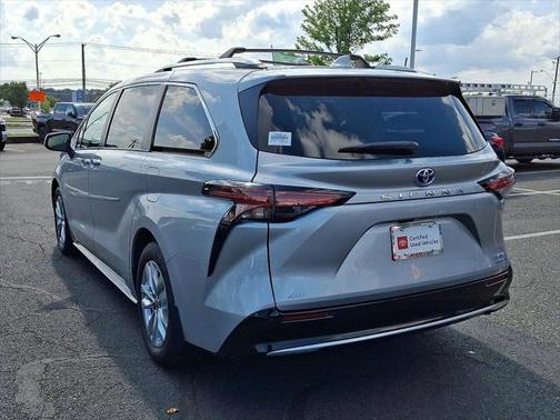 2022 Toyota Sienna Limited 7-Passenger