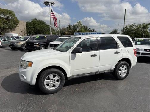 2010 Ford Escape XLS