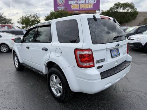 2011 Ford Escape XLS