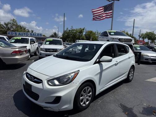 2012 Hyundai Accent GS
