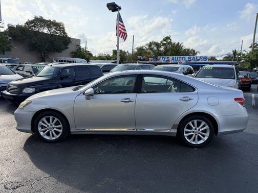 Silver 2010 Lexus ES 350 Base
