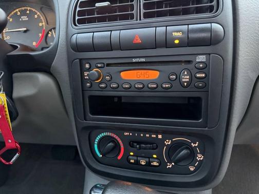 2002 Saturn L 100