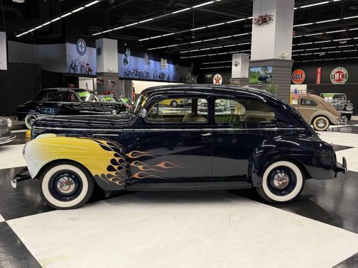 1940 Plymouth DeLuxe Base