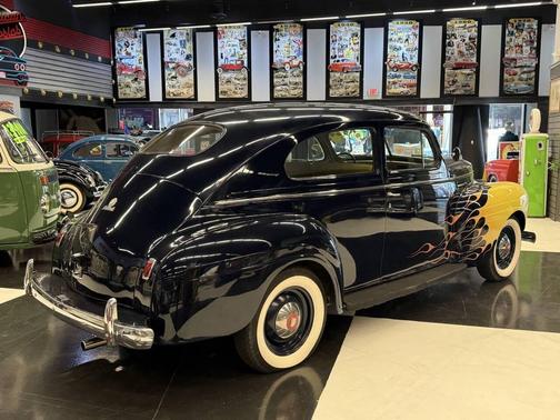 1940 Plymouth DeLuxe Base