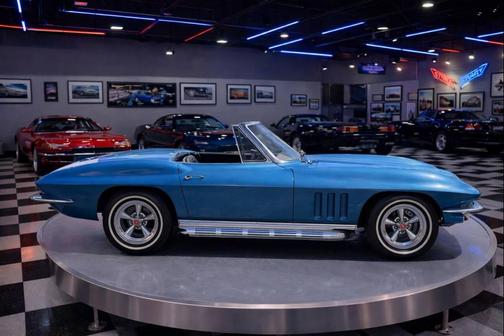 1965 Chevrolet Corvette Base