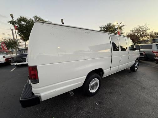 2005 Ford E250 Cargo