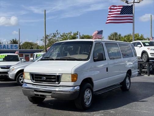 2006 Ford E350 Super Duty XL Wagon