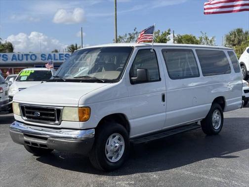 2006 Ford E350 Super Duty XL Wagon