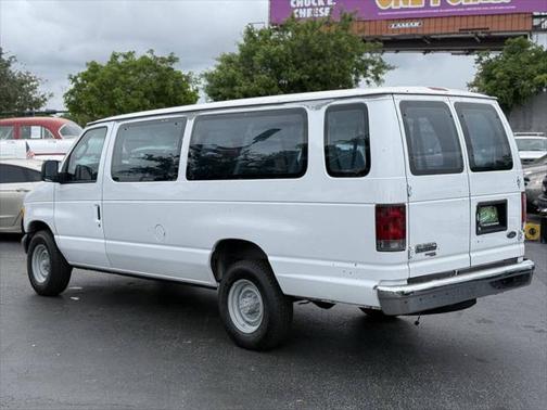 2006 Ford E350 Super Duty XL Wagon