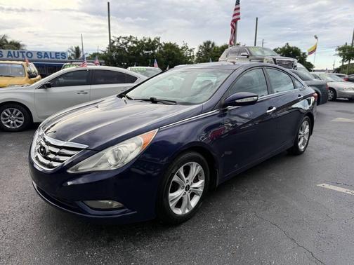 2011 Hyundai SONATA SE