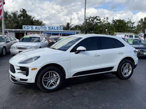 2020 Porsche Macan Base AWD 4dr SUV