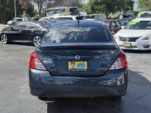 2017 Nissan Versa 1.6 SV
