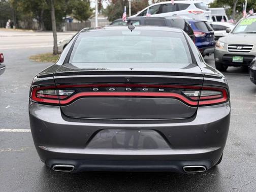 2016 Dodge Charger SXT