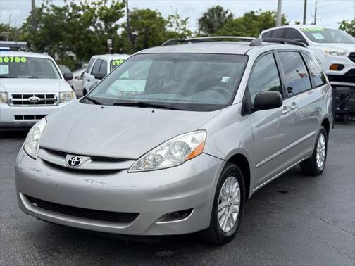 2008 Toyota Sienna LE