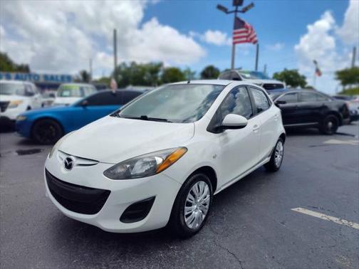 2011 Mazda Mazda2 Touring 4dr Hatchback 4A