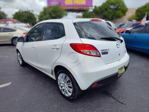 2011 Mazda Mazda2 Touring 4dr Hatchback 4A