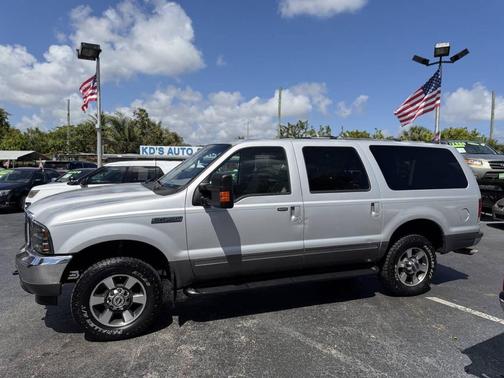 2001 Ford Excursion XLT 4WD 4dr SUV