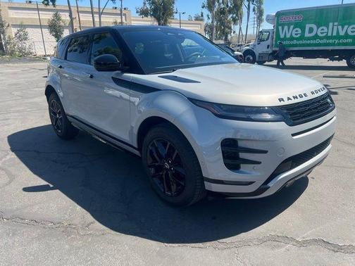2026 Land Rover Range Rover Evoque Dynamic SE