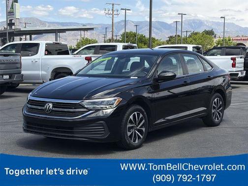 Platinum Gray Metallic 2024 Volkswagen Jetta 1.5T S