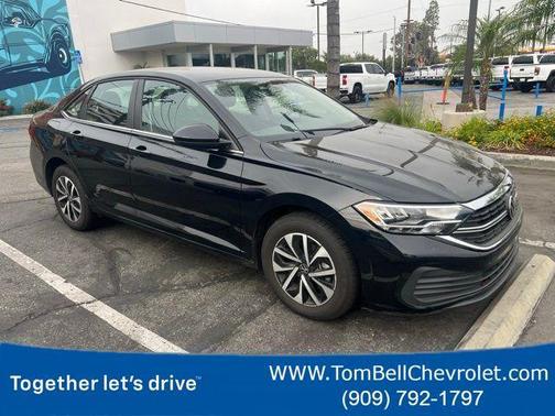 Platinum Gray Metallic 2024 Volkswagen Jetta 1.5T S