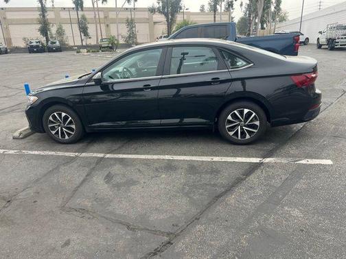 Platinum Gray Metallic 2024 Volkswagen Jetta 1.5T S