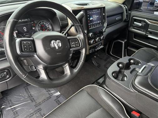 2019 RAM 2500 Laramie Crew Cab 4x4 6'4' Box