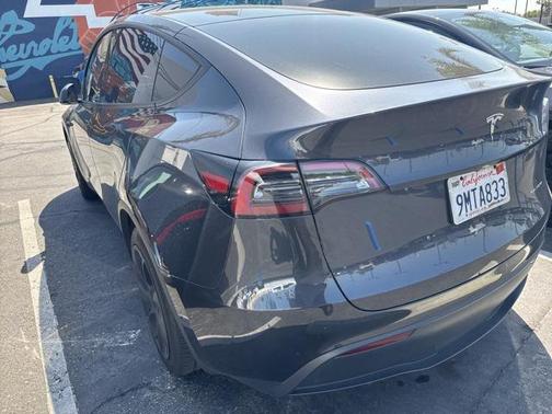 2024 Tesla Model Y Long Range Dual Motor All-Wheel Drive
