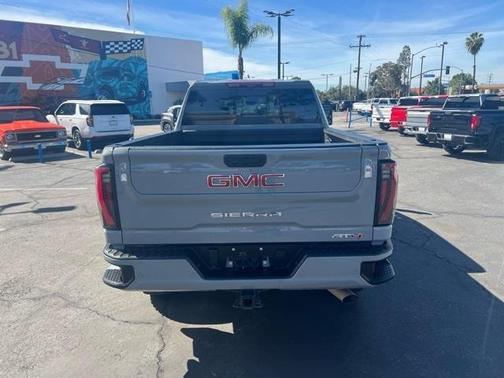 2024 GMC Sierra 2500 AT4