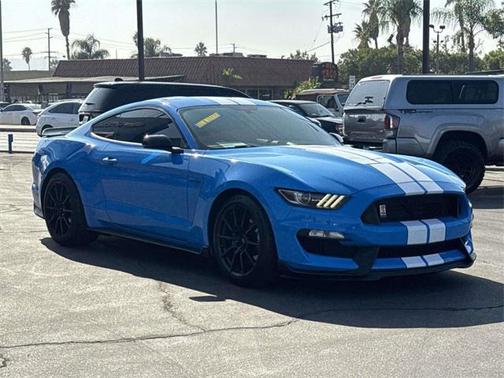 2017 Ford Shelby GT350 Base