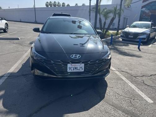 2022 Hyundai ELANTRA HEV Limited