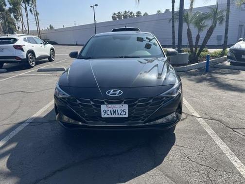 2022 Hyundai ELANTRA HEV Limited