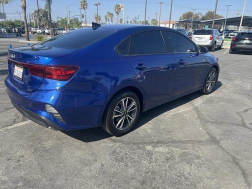 Deep Sea Blue 2024 Kia Forte LXS