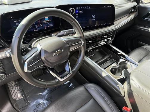 2025 Chevrolet Suburban 4WD Z71