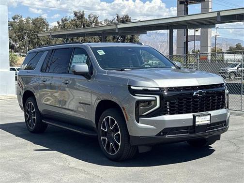 2025 Chevrolet Suburban RST
