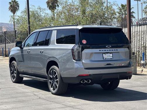 2025 Chevrolet Suburban RST